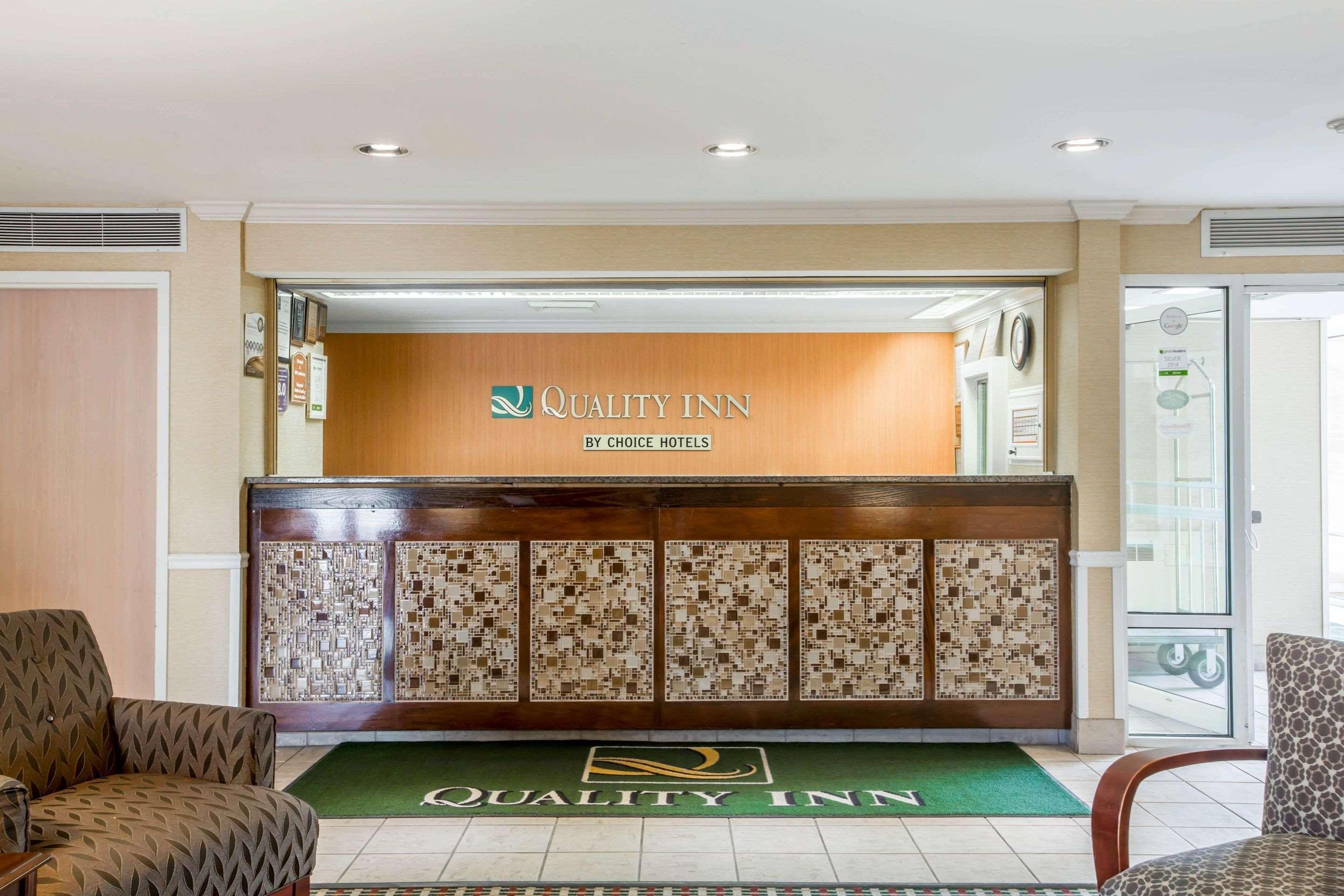 Quality Inn Colchester - Burlington Exterior foto