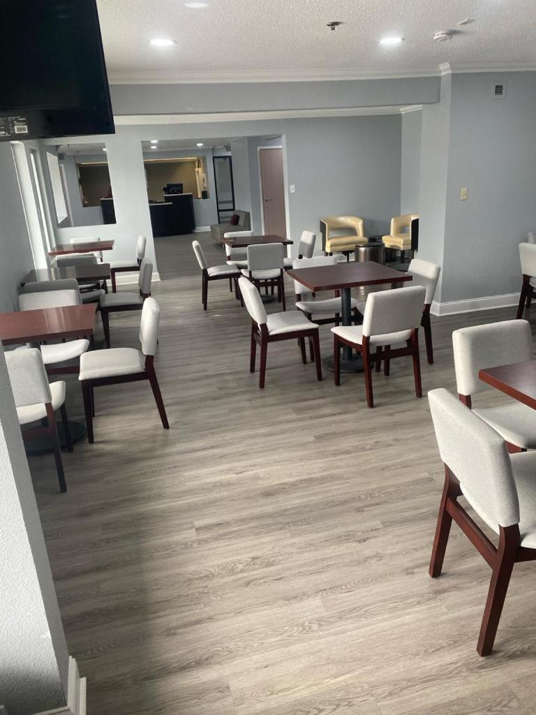 Quality Inn Colchester - Burlington Exterior foto