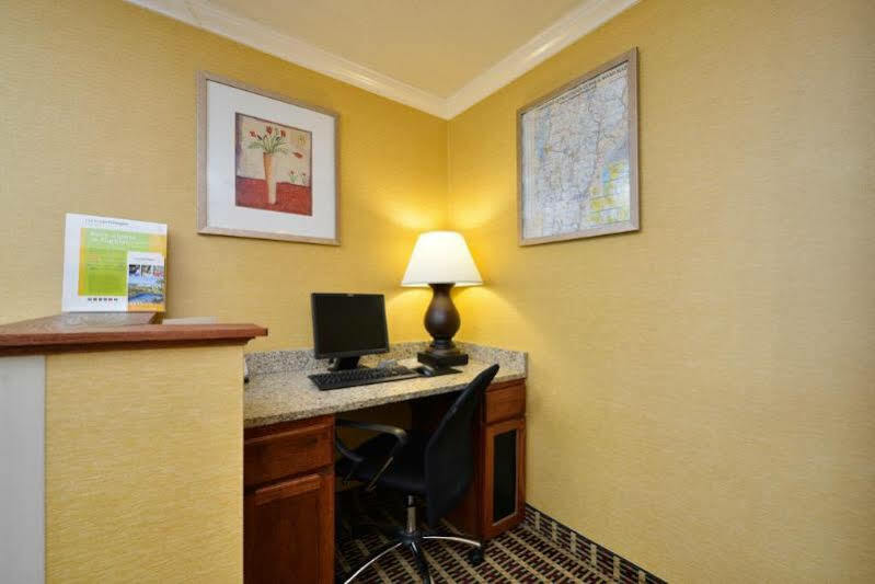 Quality Inn Colchester - Burlington Exterior foto